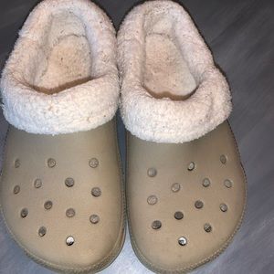 Tan Fur-lined Crocs